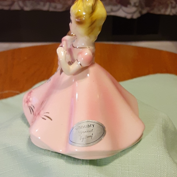 Josef origionals January Ruby gem girl figurine - Picture 3 of 7